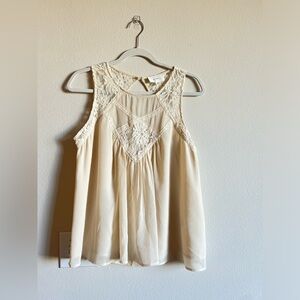 Altar’d State Ivory Lace Large Sleeveless Blouse